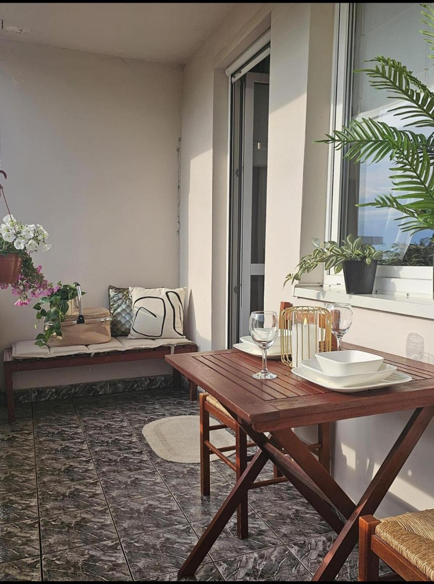 Apartment In Zyrardow 10Min To Suntago 外观 照片